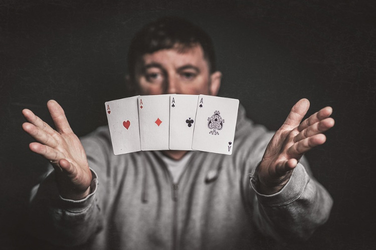 Comment éviter un magicien médiocre en Auvergne pour vos cérémonies