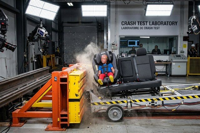Tests de collision : comprendre pourquoi certains sièges auto offrent une sécurité renforcée
